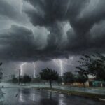 Temporais e frente fria com chuva intensa e nuvens escuras sobre cidade brasileira
