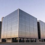 Prédio da B3 em São Paulo simbolizando estabilidade do Ibovespa após corte da Selic