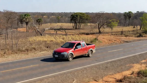 Fiat Strada em estrada brasileira simbolizando liderança de vendas no mercado